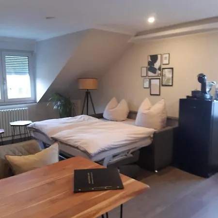 Neumuehler Hof- Stilvolle Ferienwohnung 