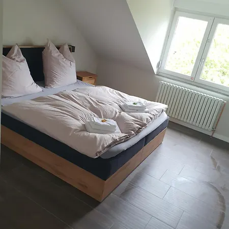 Neumuehler Hof- Stilvolle Ferienwohnung 